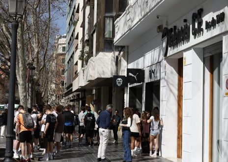 Imagen secundaria 1 - Mestalla, un barrio que creció alrededor del estadio.