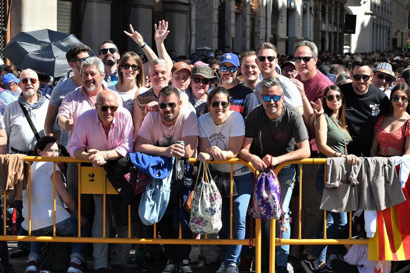 Búscate en la mascletà del domingo 12 de marzo