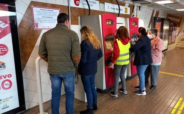 Imagen principal - Así ha reforzado Metrovalencia su servicio en Fallas