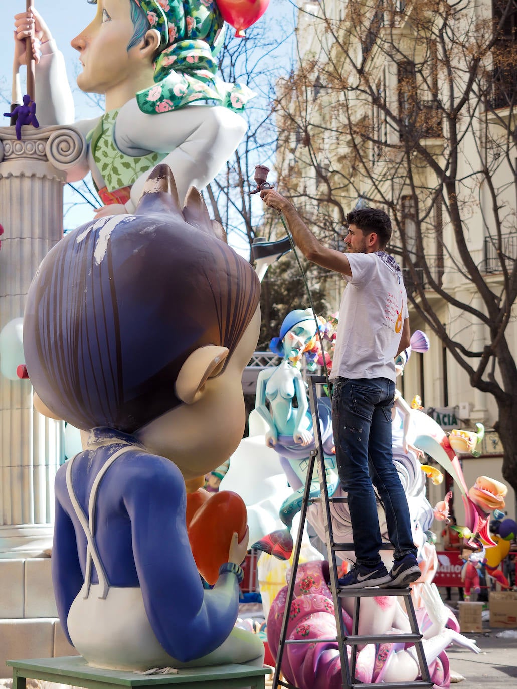 Comienza la plantà infantil de las Fallas 2023