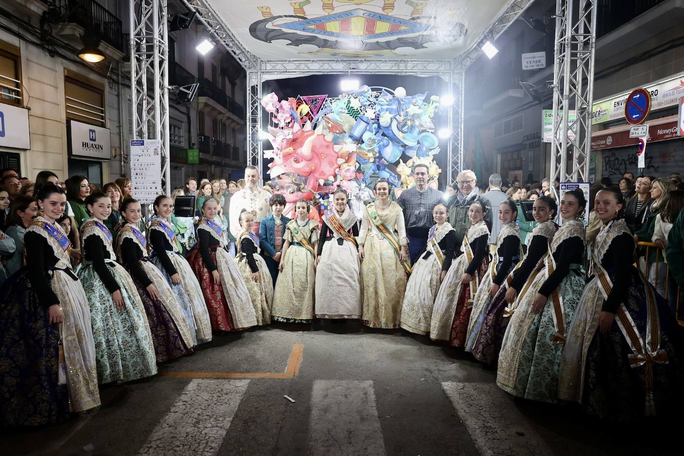 Convento Jerusalén celebra por todo lo alto el primer premio a mejor falla infantil