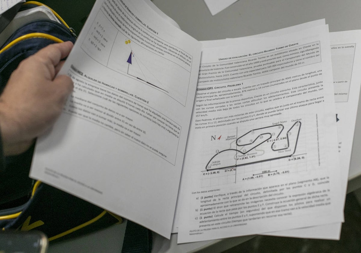 Ejercicio de la prueba de Matemáticas que se basa en el trazado de Cheste.