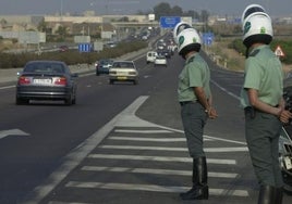 Guardia Civil de Tráfico en la A-3.