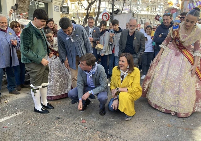 Martínez-Almeida, lanzando un petardo en Almirante.