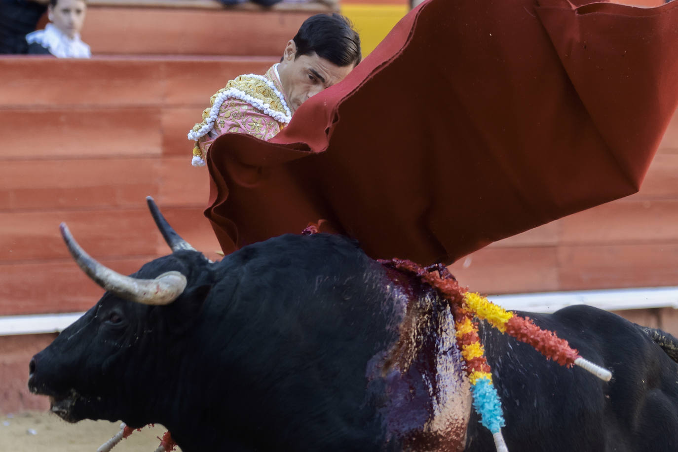 Así fue la corrida de toros de la Feria de Fallas 2023 del 15 de marzo: Paco Ureña, Ángel Téllez y Francisco de Manuel