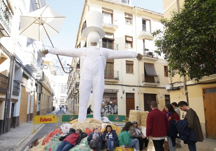 Monumento de Ripalda.Beneficencia.