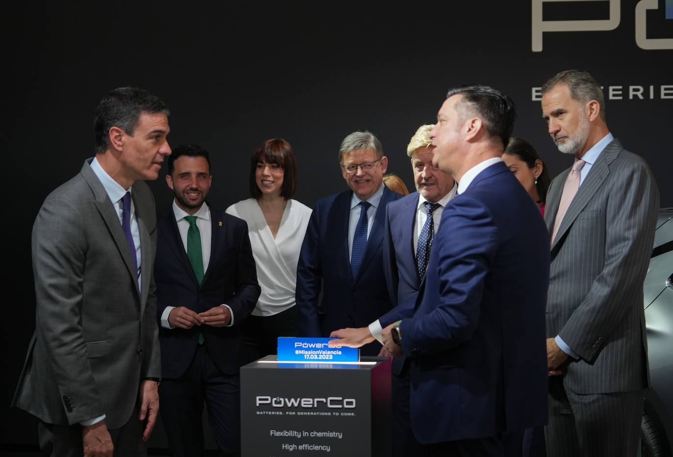 Felipe VI y Pedro Sánchez presiden el inicio de la construcción de la gigafactoría de Volkswagen en Sagunto