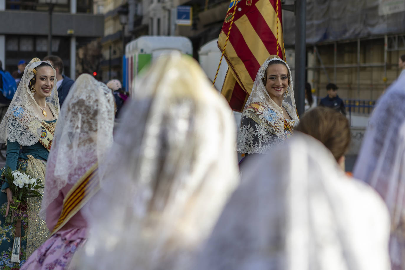 Búscate en la Ofrenda de las Fallas 2023: viernes 17 de marzo