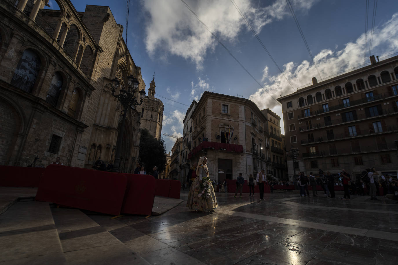 Búscate en la Ofrenda de las Fallas 2023: viernes 17 de marzo