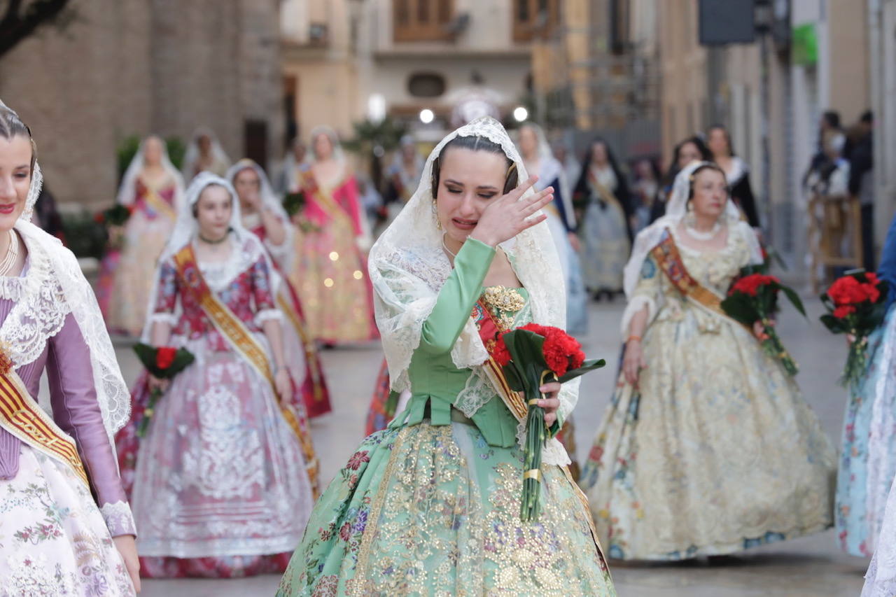 Búscate en la Ofrenda de las Fallas 2023: viernes 17 de marzo