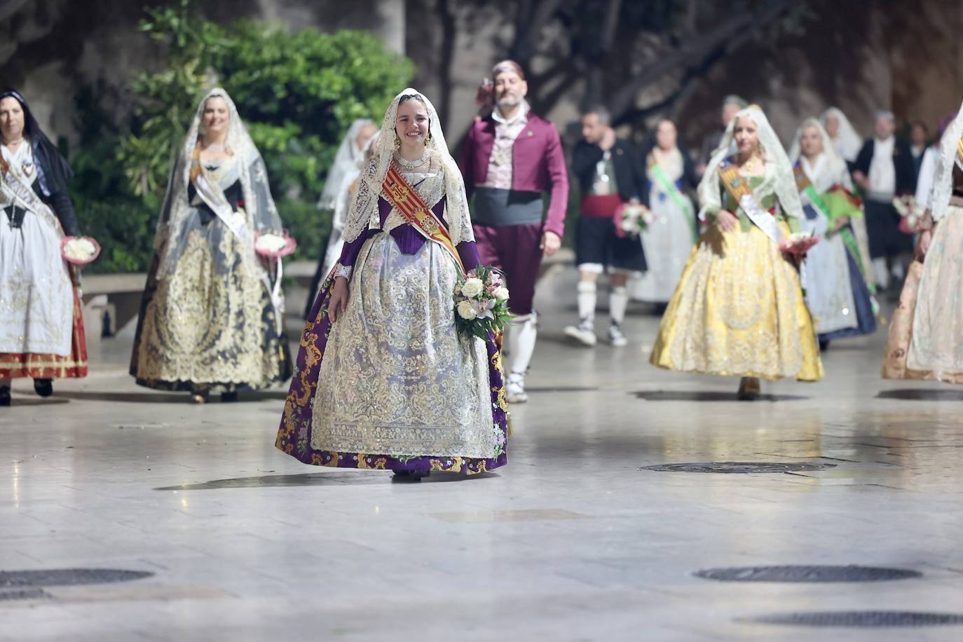 Búscate en la Ofrenda de las Fallas 2023: viernes 17 de marzo