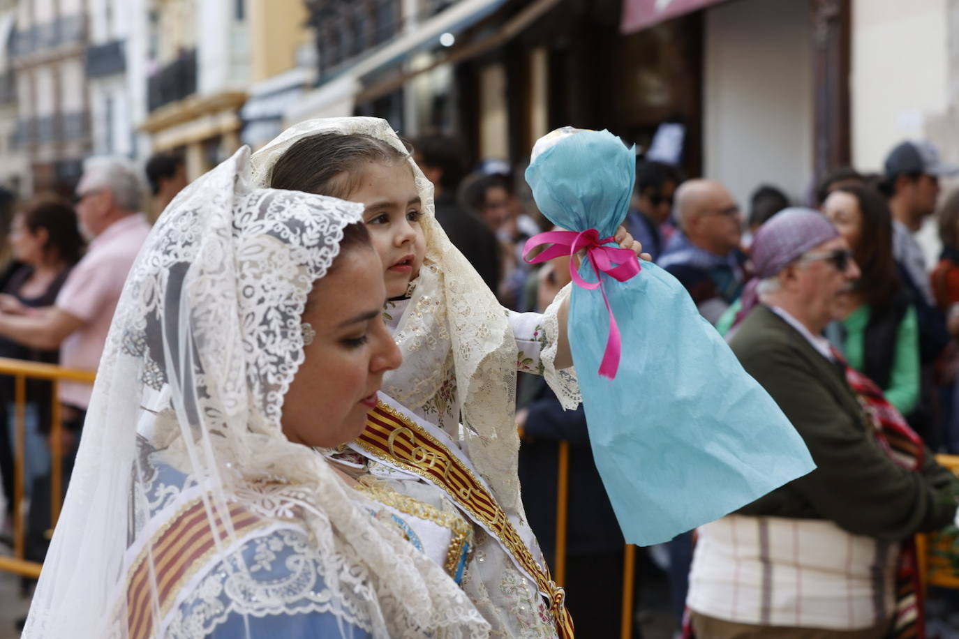 Búscate en la Ofrenda de Fallas del sábado 18 de marzo de 2023