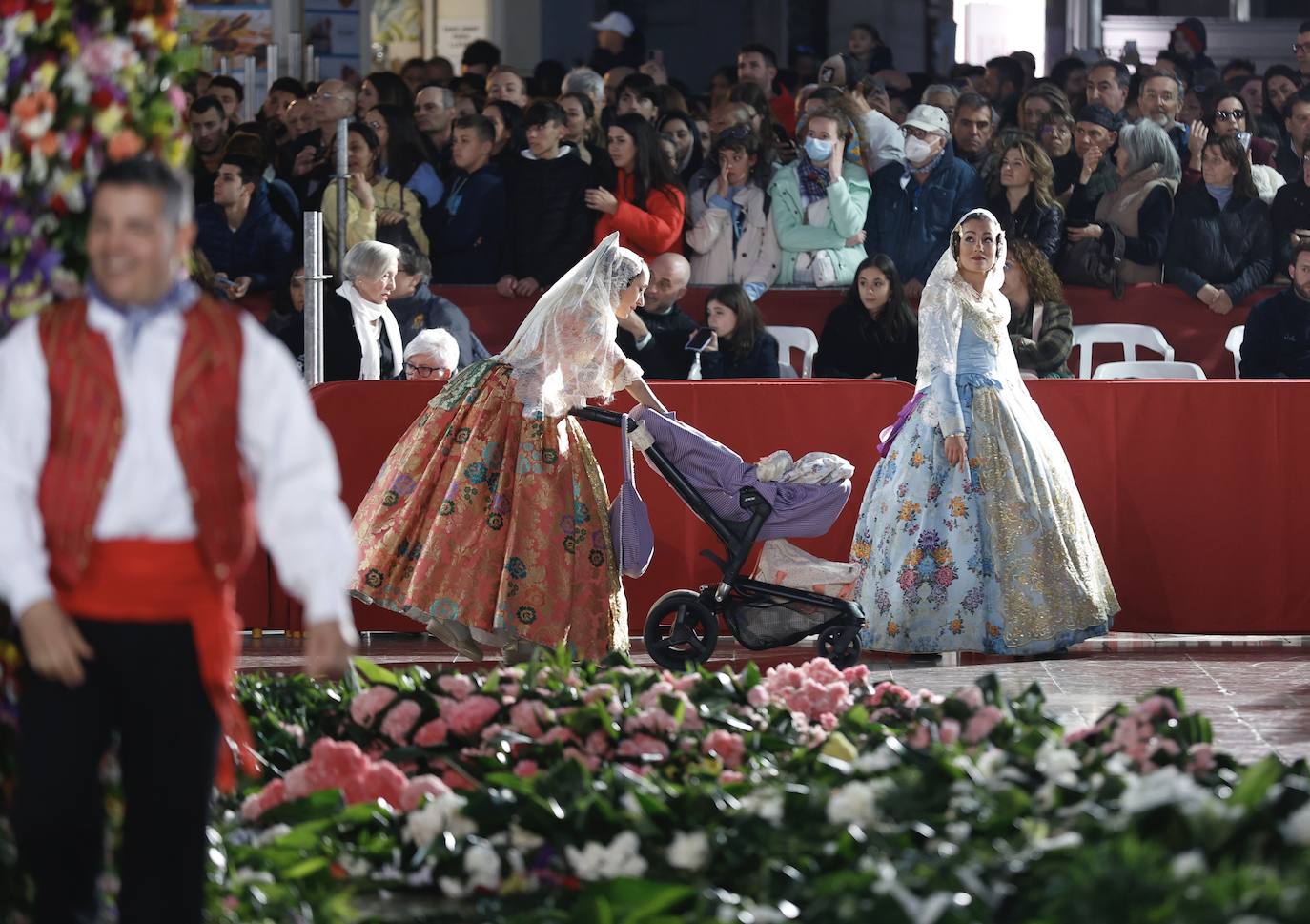 Búscate en la Ofrenda de Fallas del sábado 18 de marzo de 2023