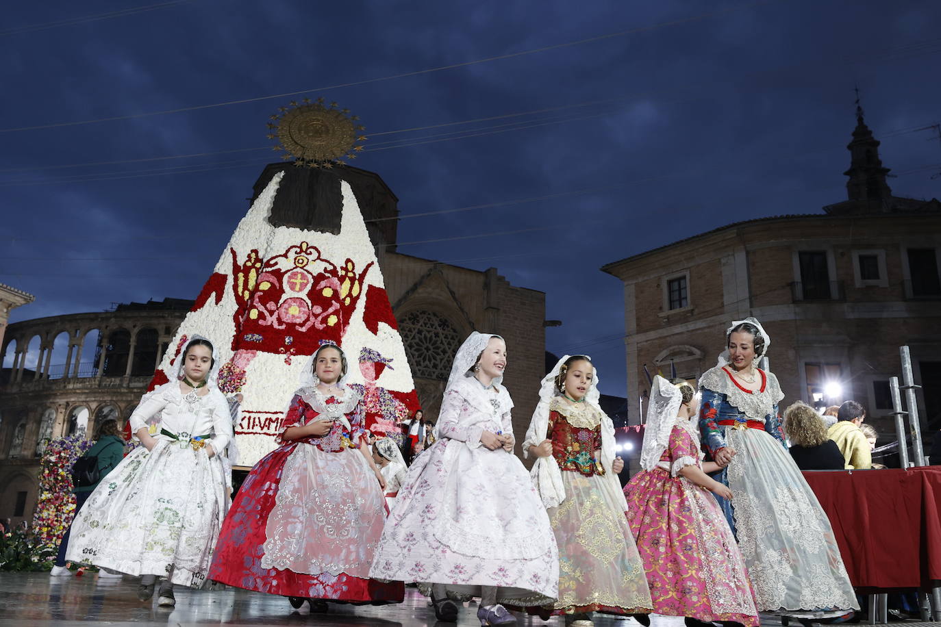 Búscate en la Ofrenda de Fallas del sábado 18 de marzo de 2023