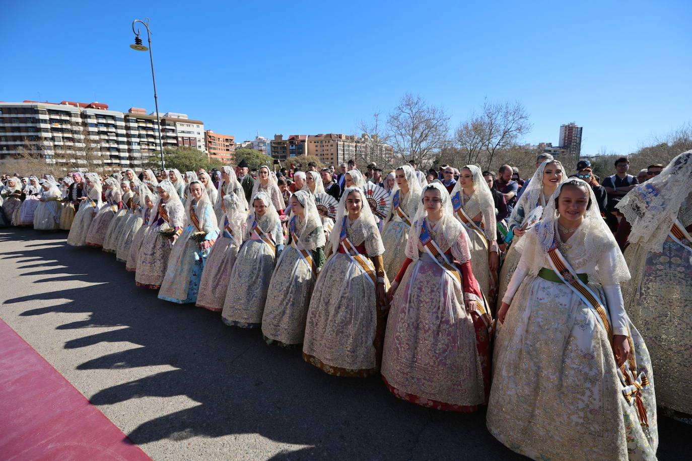 Así ha sido la ofrenda floral a San José de las Fallas 2023