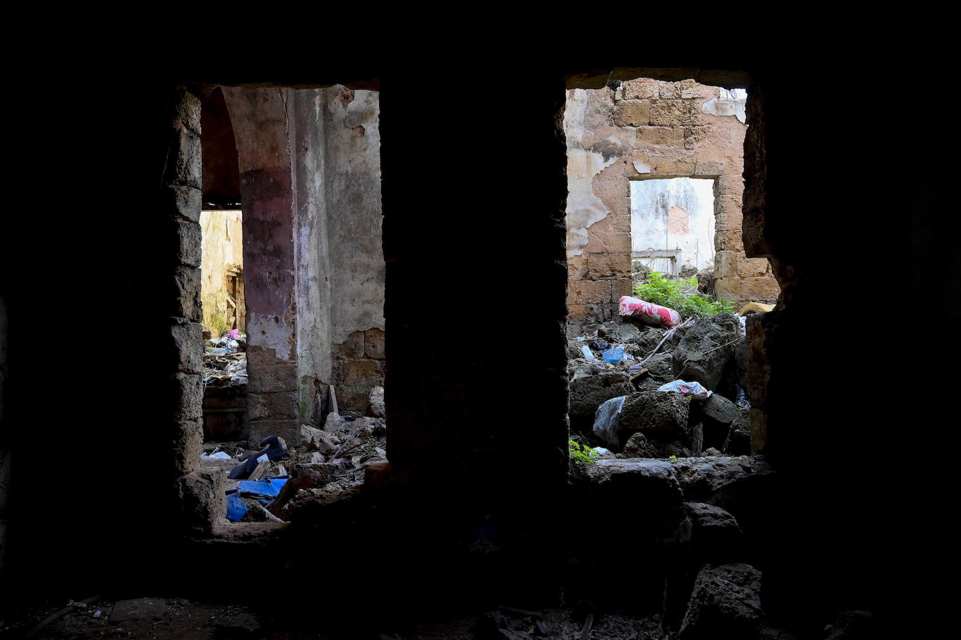 La casa abandonada de Fayrouz, cantante libanesa y musa de Macron