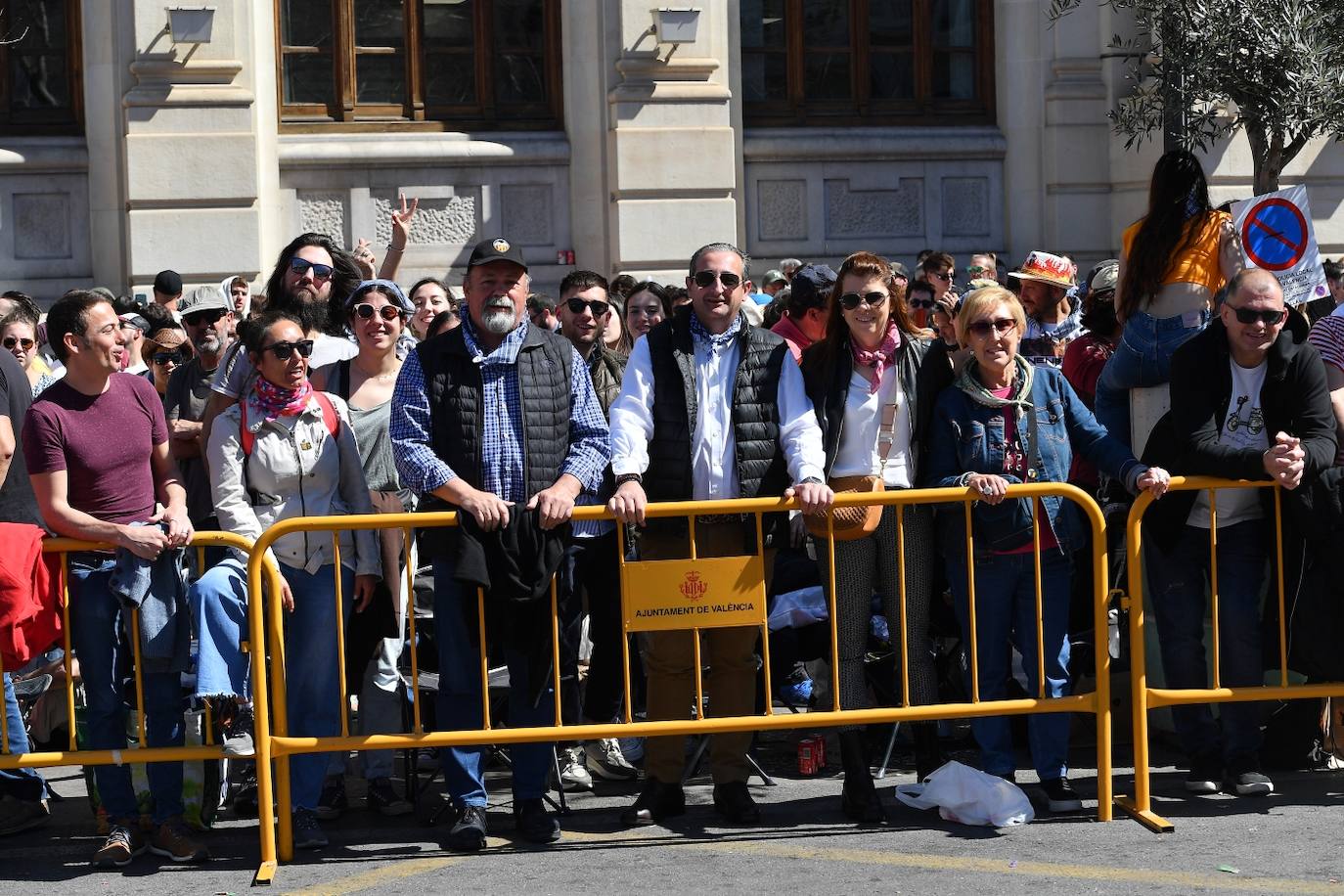 Búscate en la mascletà del 19 de marzo