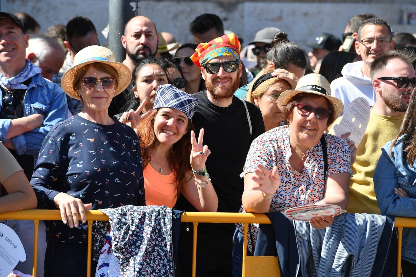 Búscate en la mascletà del 19 de marzo