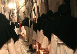 Una procesión en la Semana Santa de Toledo.