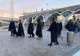 Los figurantes de la serie 'Andor' desembarcan en la Ciudad de las Artes para el rodaje de la serie de 'Star Wars'.