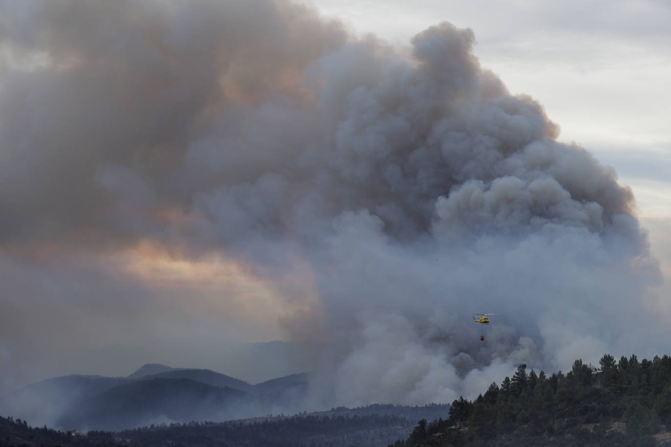 Incendio forestal en Villanueva de Viver