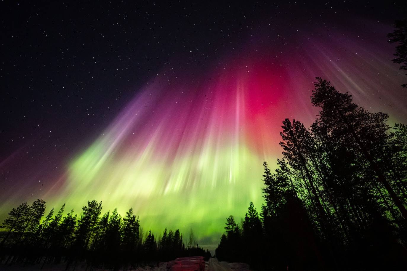 tormenta solar aurora boreal hoy