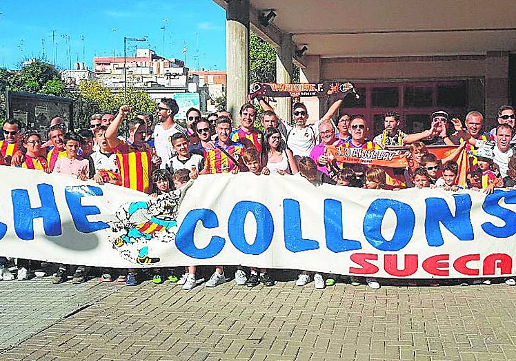 La peña Che Collons también organiza autobuses para partidos importantes como esta ocasión contra el Barcelona.