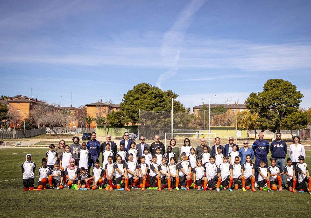 Foto de familia del Torneo Escoles Cor Blanquinegre.