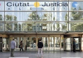 Fachada de la Ciudad de la Justicia, donde se celebró el juicio.