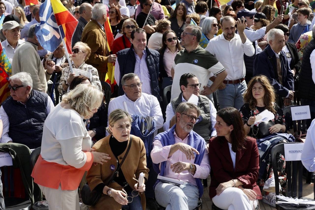 Ayuso participa en un mitin del PP en Valencia