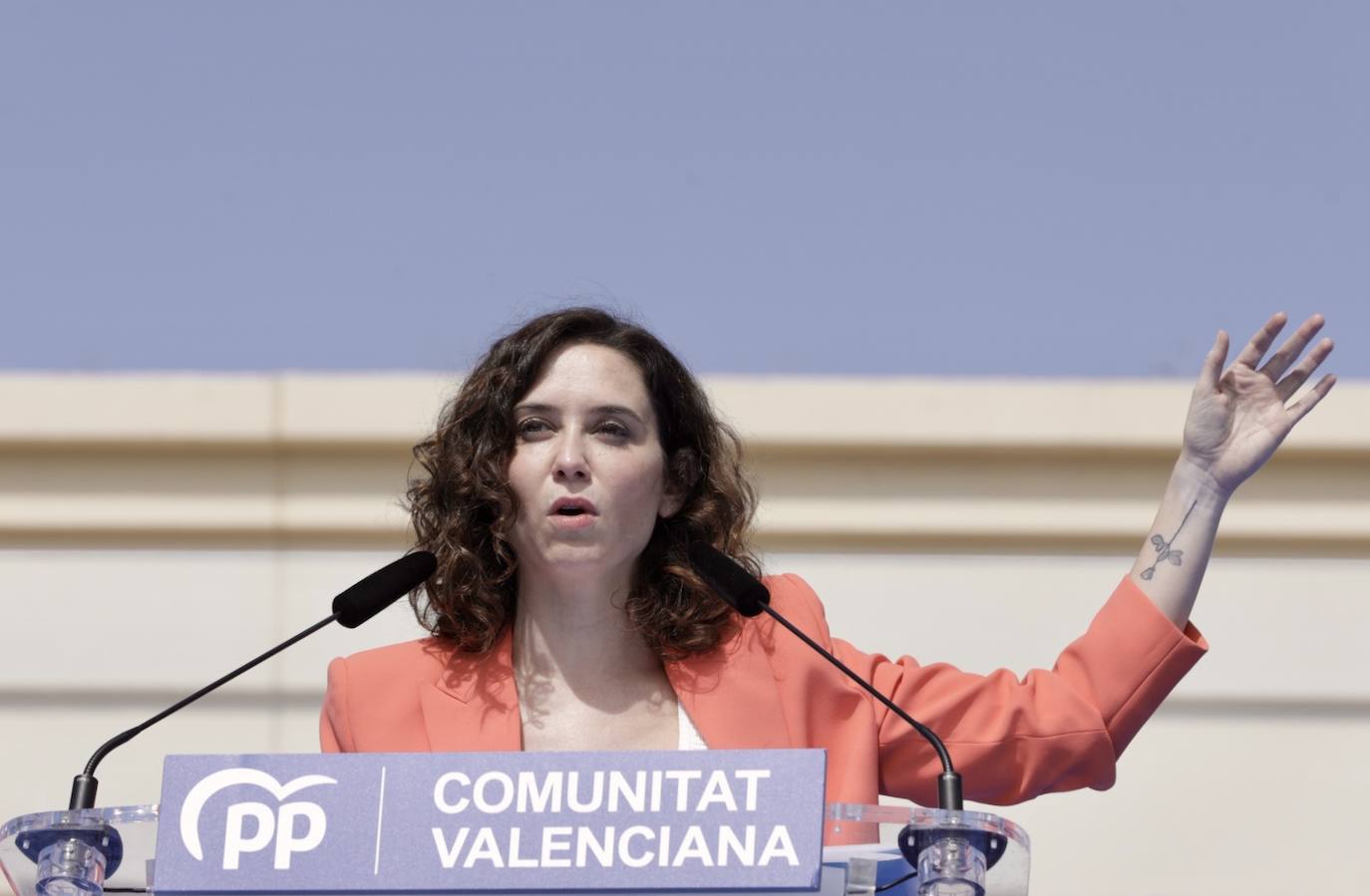 Ayuso participa en un mitin del PP en Valencia