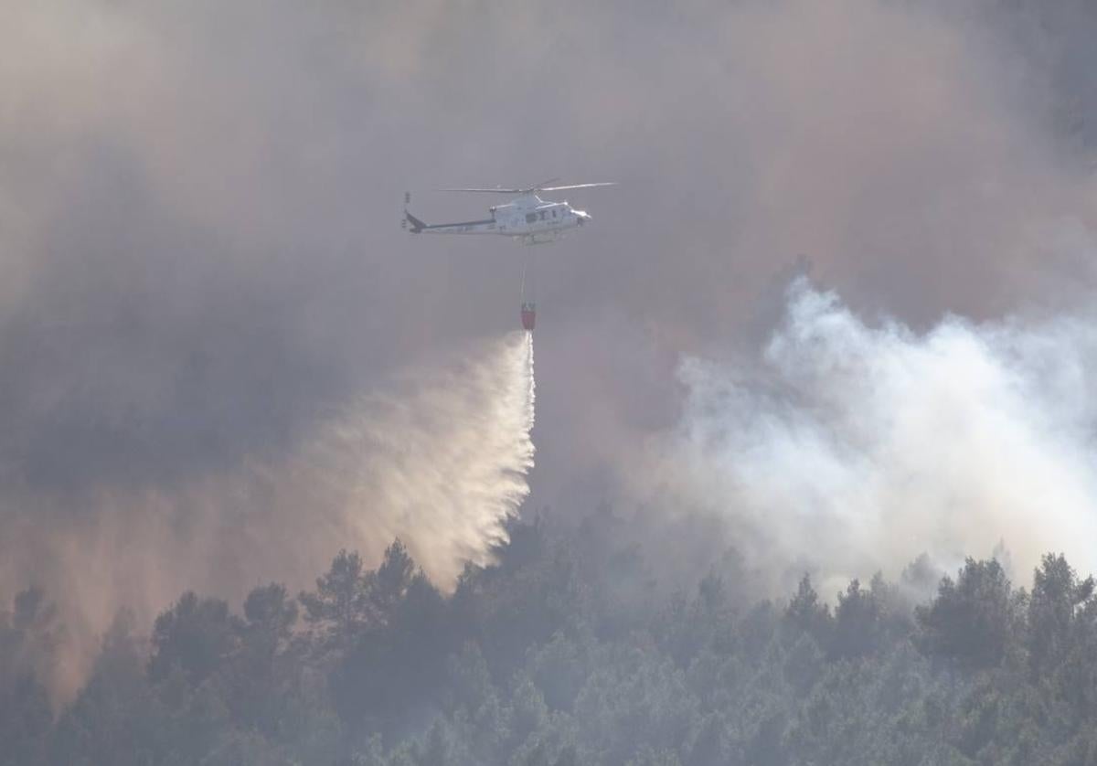 El incendio de Castellón se enfrenta a su peor día con vientos de más de 70 km/h