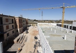 Obras del futuro hospital militar de Mislata-Quart de Poblet, este lunes.