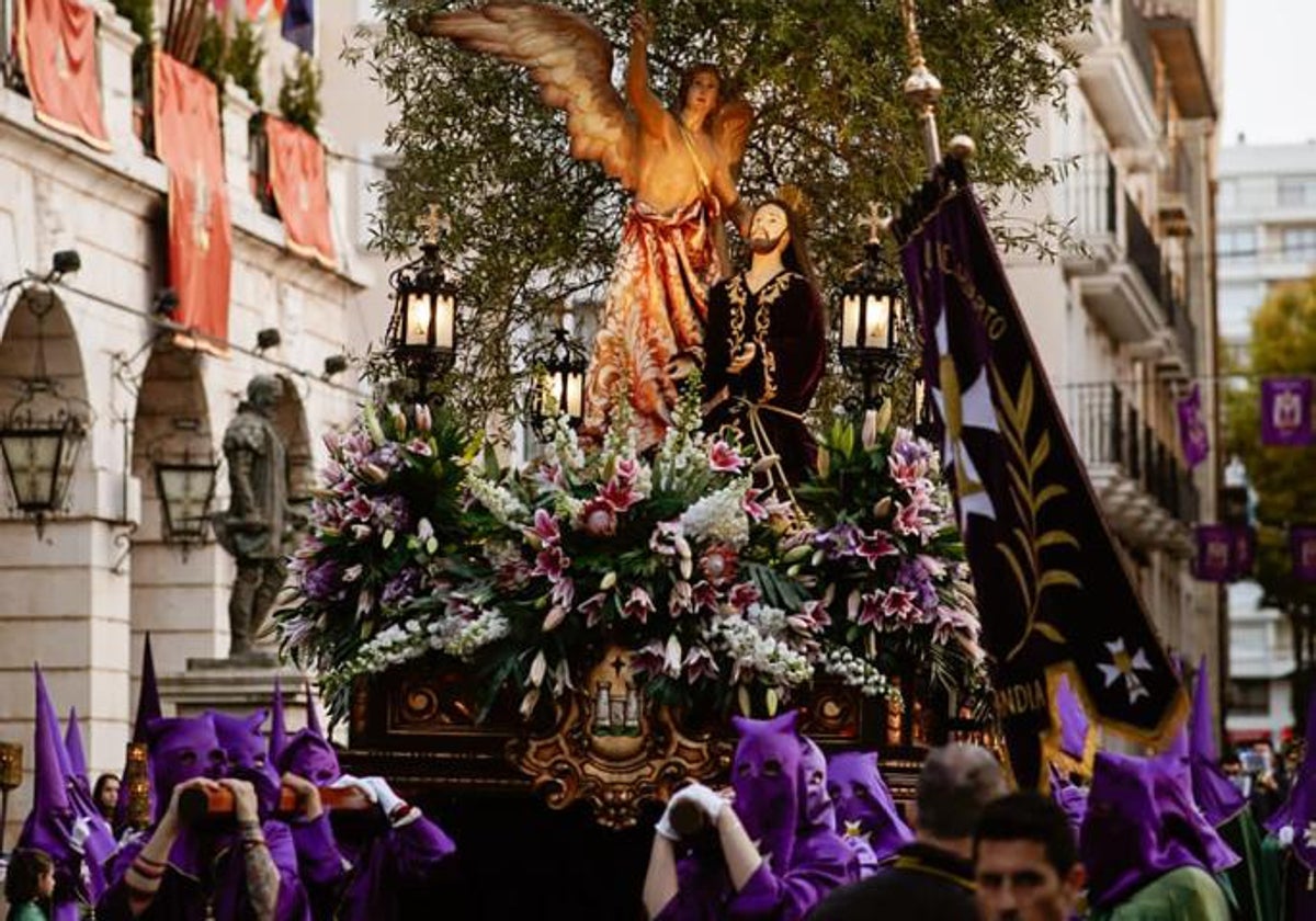 Conjunto escultórico de la hermandad del Jesús en el Huerto.