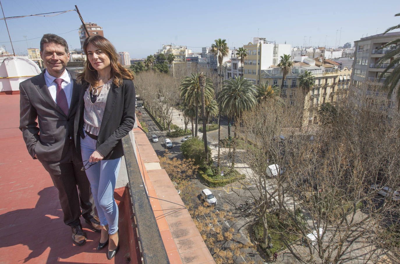 Hace veinte años que Paula Silla y Víctor Martínez, socios, ocupan unas oficinas en la Gran Vía, en un edificio señorial.