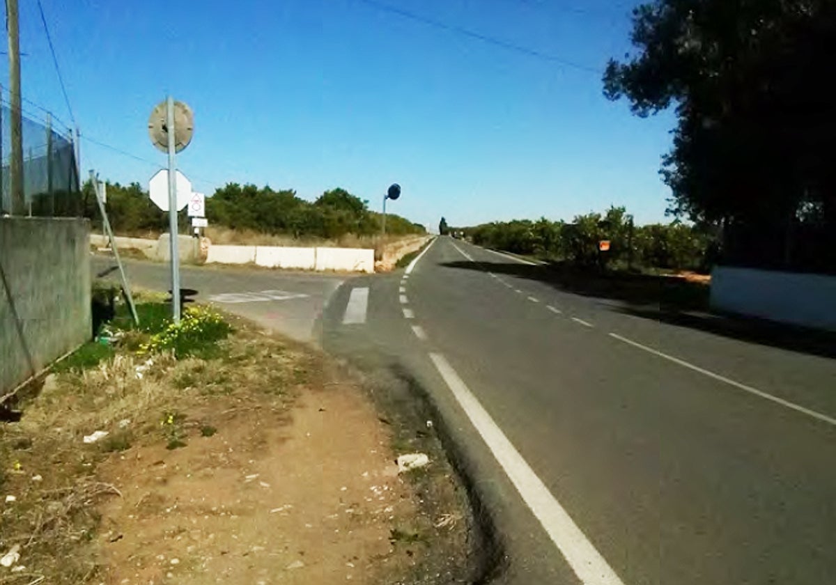 Actualmente la carretera no tiene arcenes.