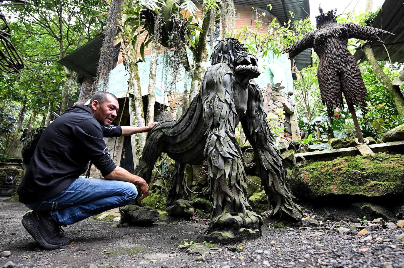 Los gigantes de basura que se convierten en arte