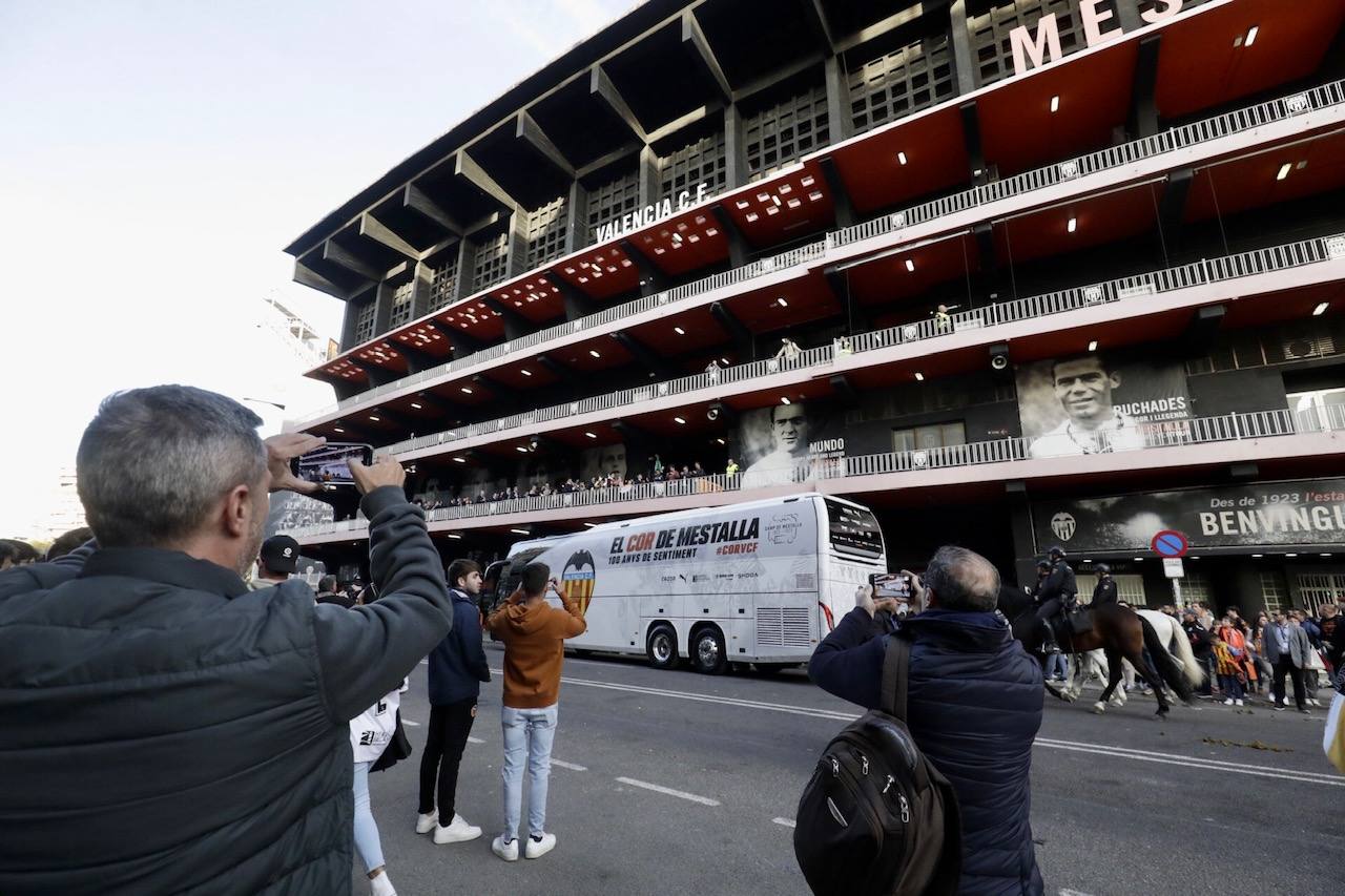 Así ha sido la llegada del Valencia a Mestalla