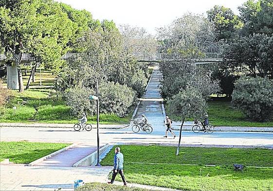 Un tramo del jardín del Turia.