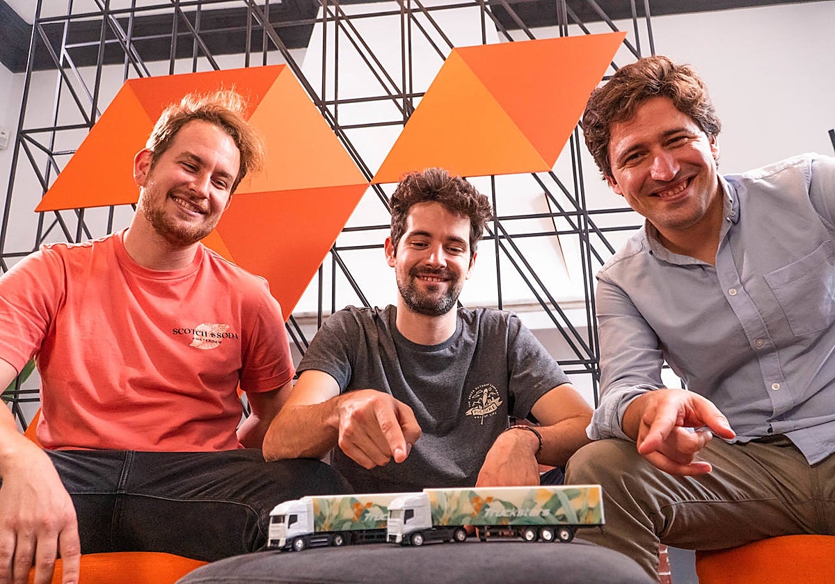 Gabor Balogh, Ramón Castro y Luis Bardaji, miembros de Trucksters.