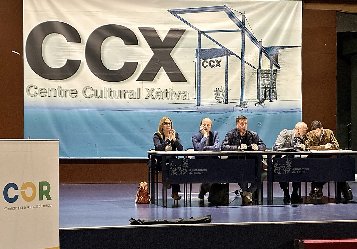 Junta directiva del COR en la asamblea general de este lunes.