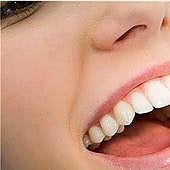 La AEMPS pide el «cese de venta y de utilización» de un enjuague bucal contaminado