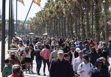 El tiempo hoy y mañana en Valencia, Alicante y Castellón: calor, frío y  ¿lluvias? | Aemet anuncia una bajada de las temperaturas de 12 grados esta  semana en la Comunitat Valenciana | Las Provincias