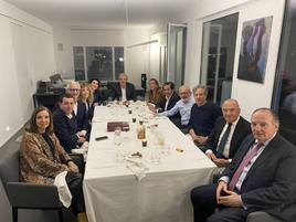 Cena en casa de Sergio Terol, con Carlos Pascual, José Vicente Morata, Juan Viña, José Miguel Láinez, Ana Serratosa o Ricard Camarena.