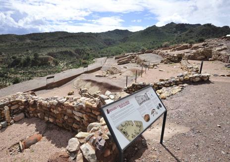 Imagen secundaria 1 - Yacimiento arqueolígico de La Bastida.