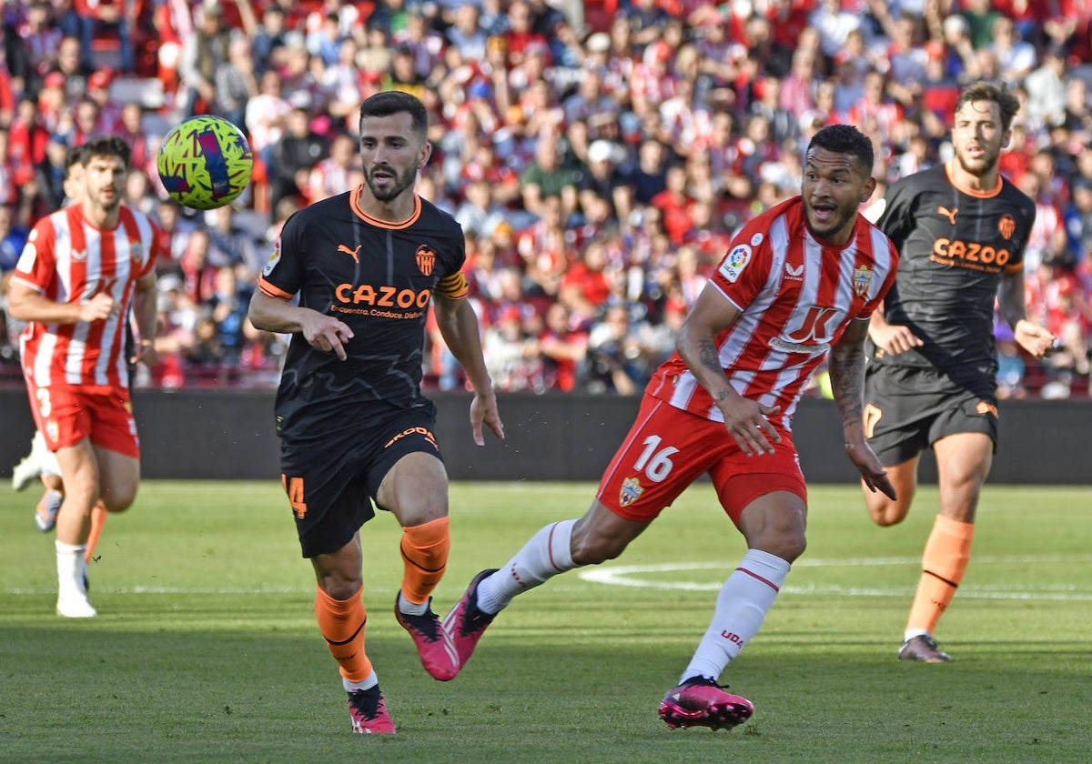 José Luis Gayà, durante el partido contra el Almería.