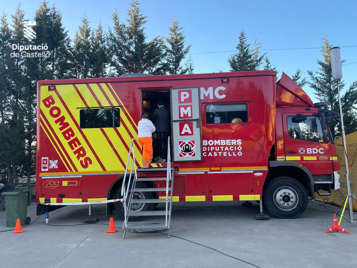 El motor de un molino eólico provoca un incendio forestal en Barracas