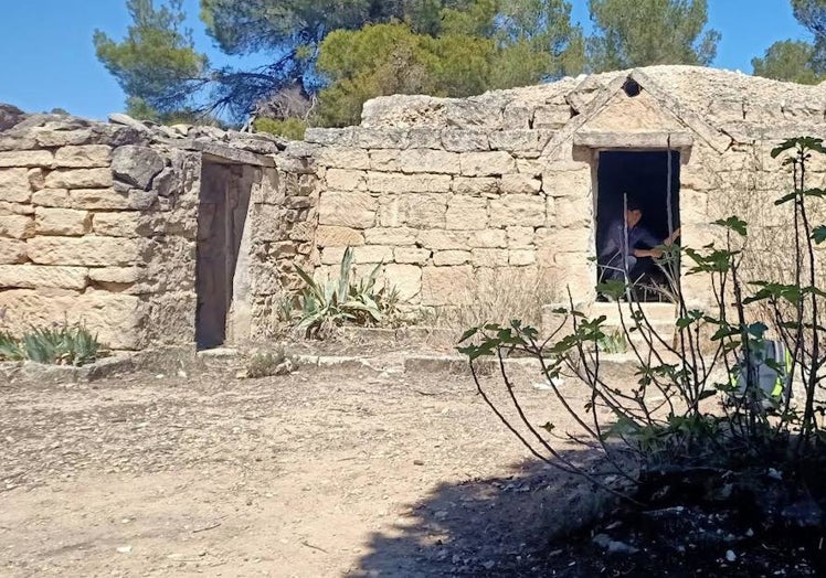 Imagen principal - La naturaleza guarda asombrosos parajes en la zona. 