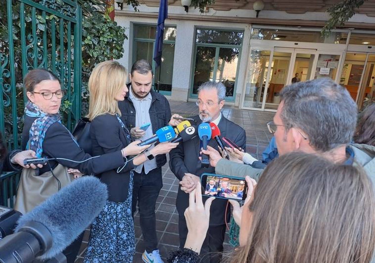 Flores Juberías, durante una rueda de prensa.