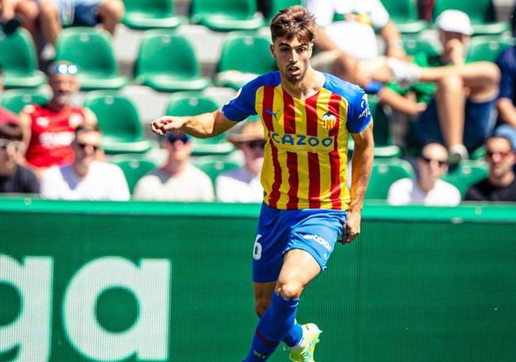 Alberto Marí, durante su debut en Primera contra el Elche.